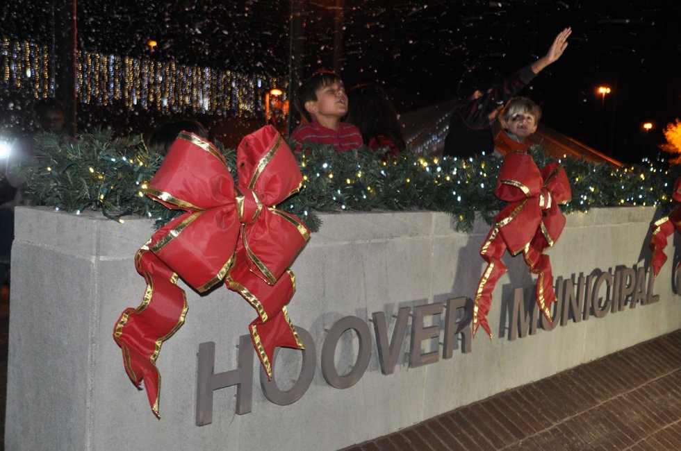 Hoover Christmas tree lighting 2016-44