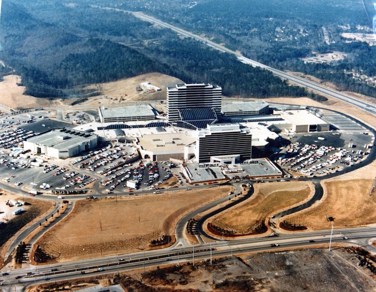 Riverchase Galleria Completed 1986 (1).jpg