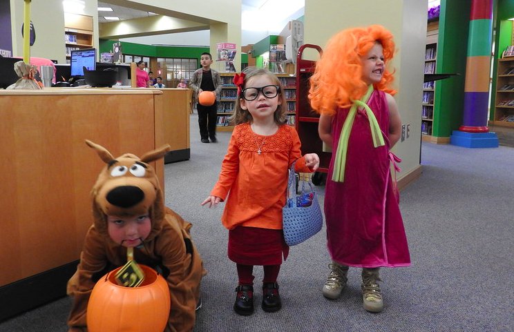 Hoover Library 2016 trick or treat