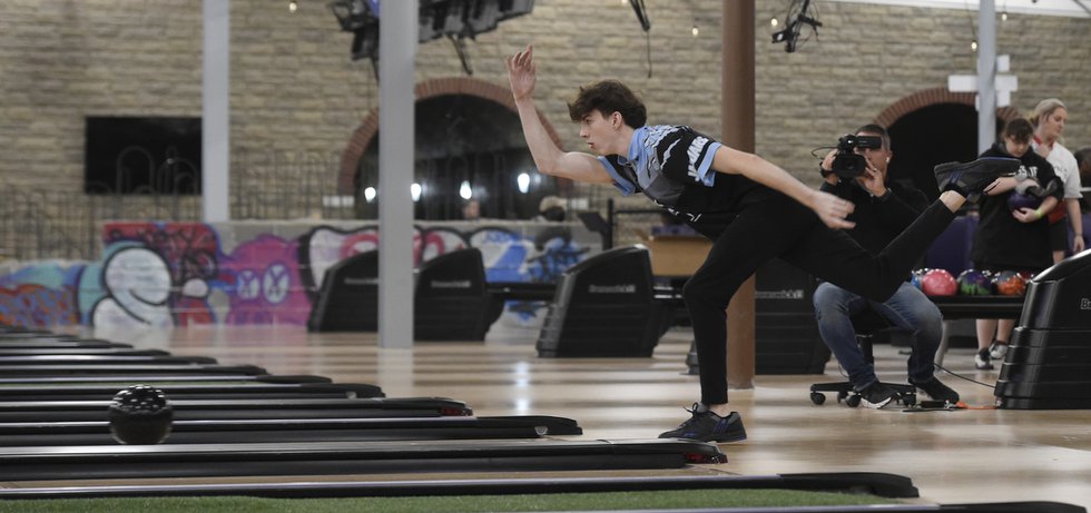 Jags win state bowling, Bucs place 2nd 