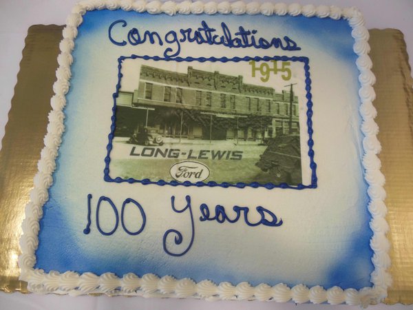 Long-Lewis 100 years cake 1.jpg