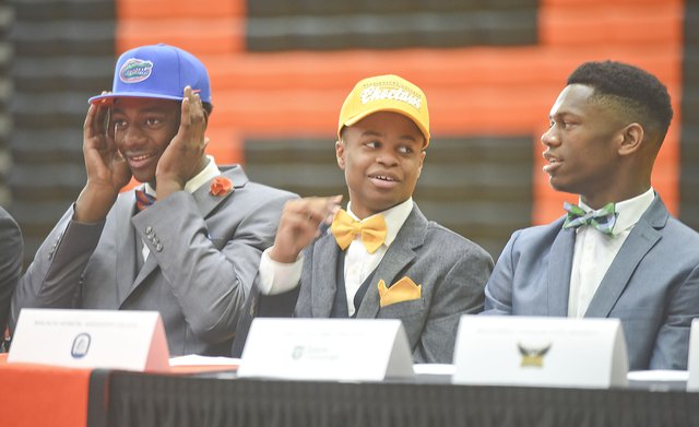 2016 Hoover Signing Day31.JPG