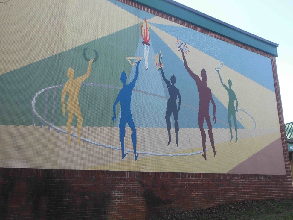 Old Berry High mural Nov 2015