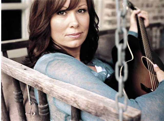 Grammy-winning artist Suzy Bogguss coming to Library Theatre